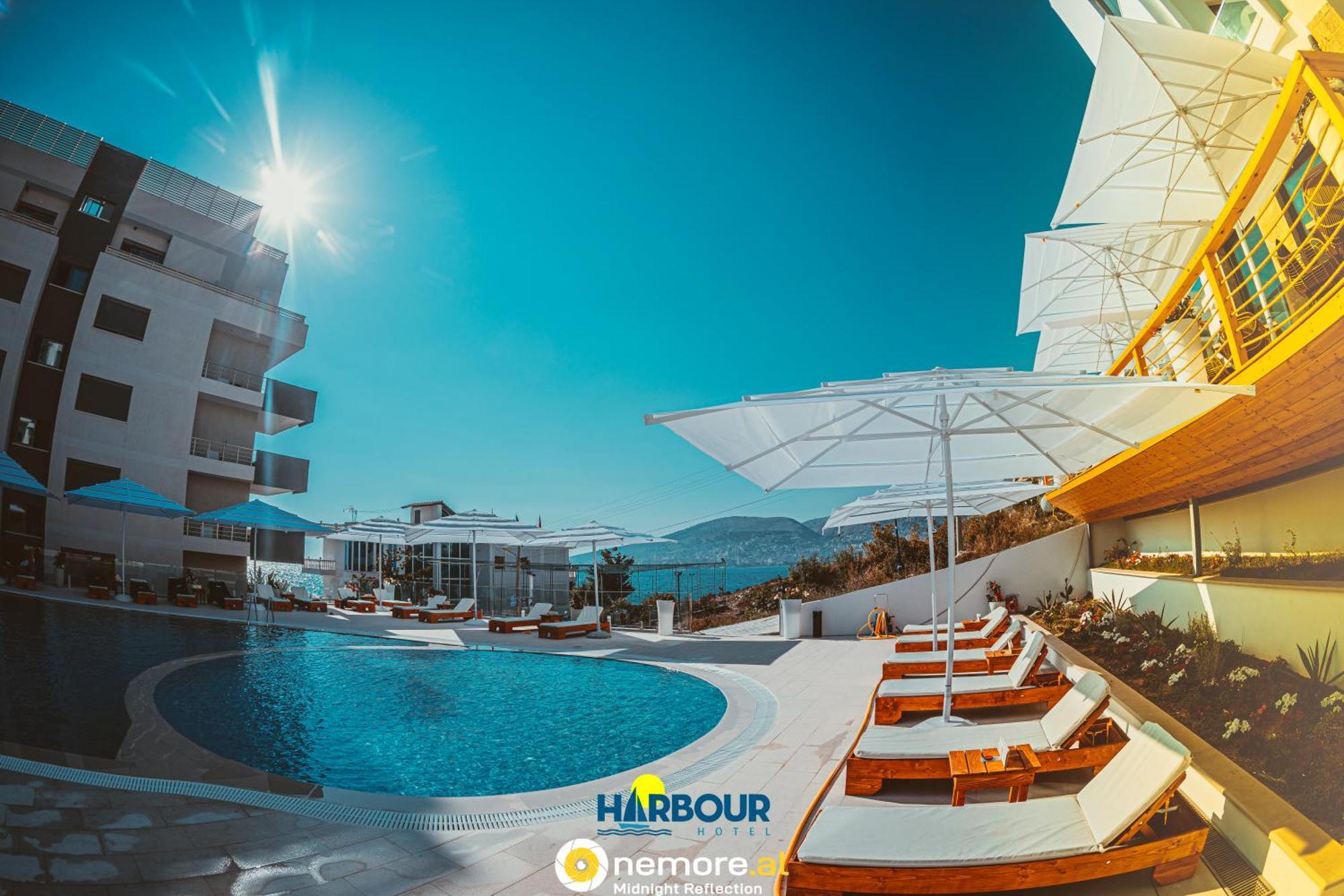 Harbour Hotel Sarandë Esterno foto